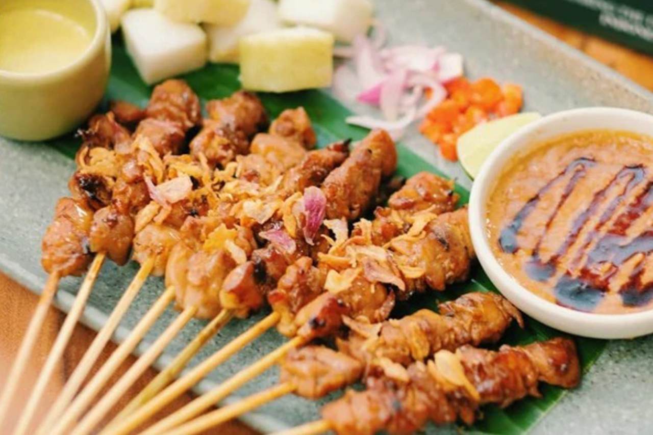 Sate Blora Pak Atmo: Rasa Legendaris di Jantung Kalisabuk